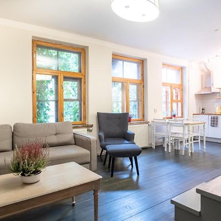 Dream Stay - Bright 2-Bedroom 2-Floor Old Town Apartment 塔林 外观 照片