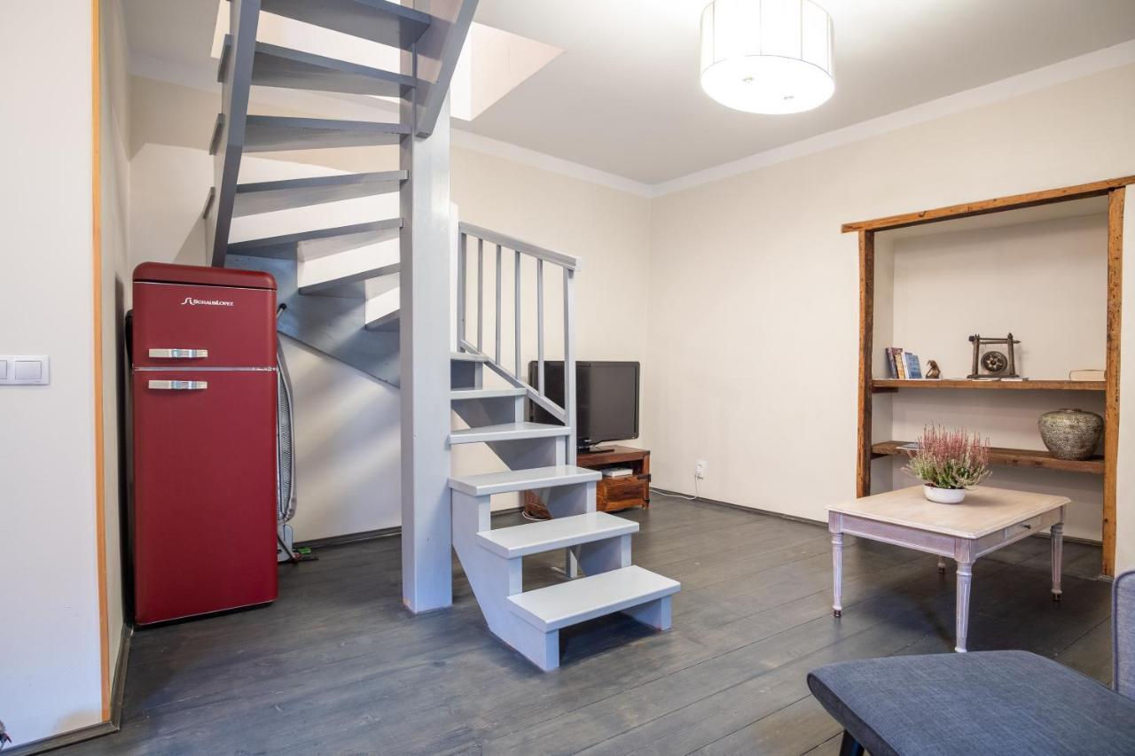 Dream Stay - Bright 2-Bedroom 2-Floor Old Town Apartment 塔林 外观 照片