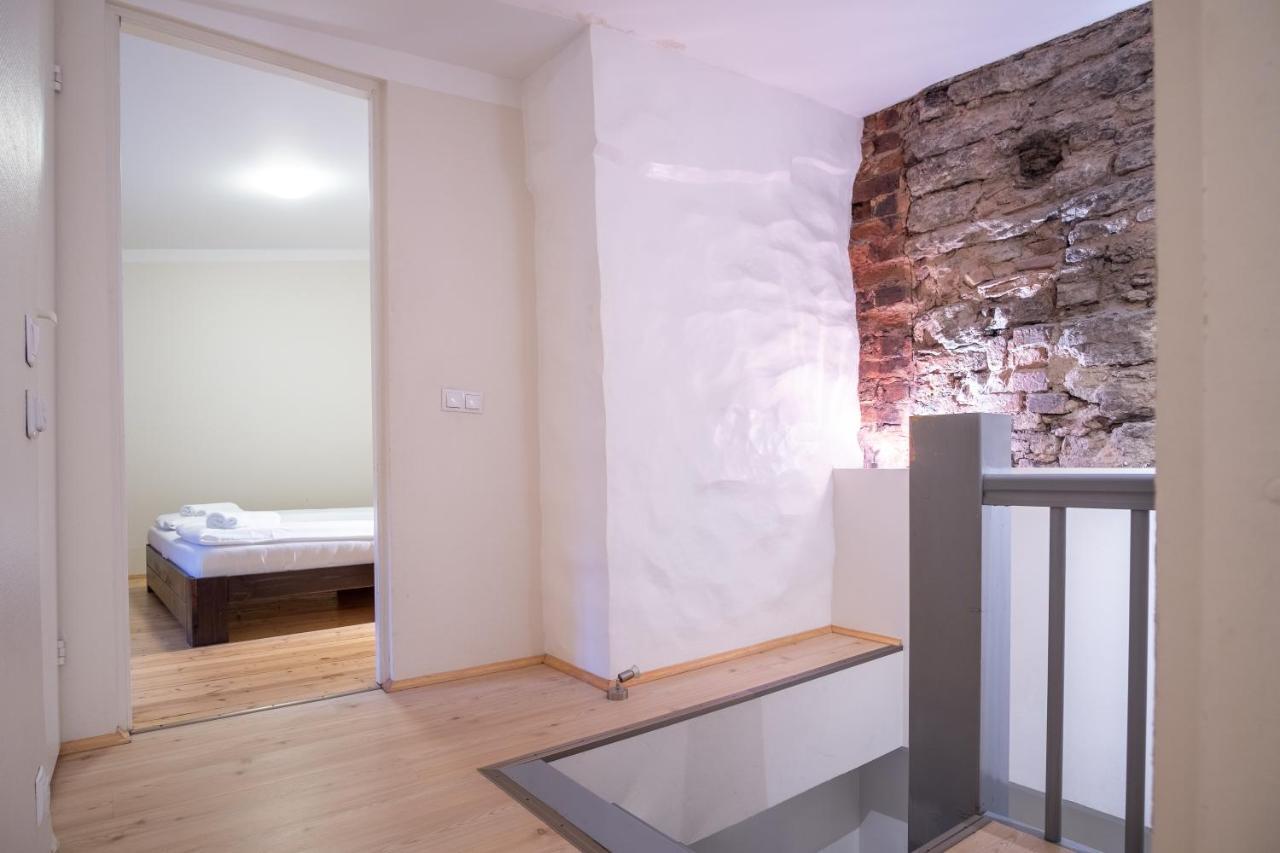 Dream Stay - Bright 2-Bedroom 2-Floor Old Town Apartment 塔林 外观 照片